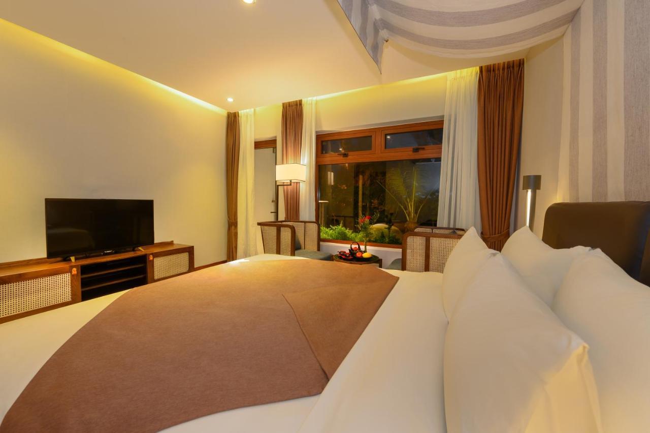 The Blossom Hoi An Ocean Front Hotel & Spa エクステリア 写真