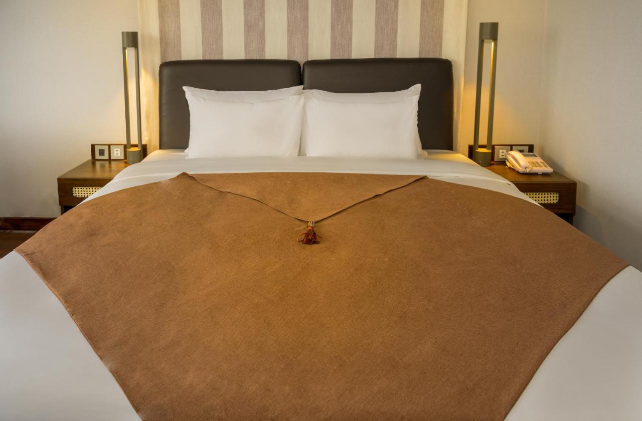 The Blossom Hoi An Ocean Front Hotel & Spa エクステリア 写真