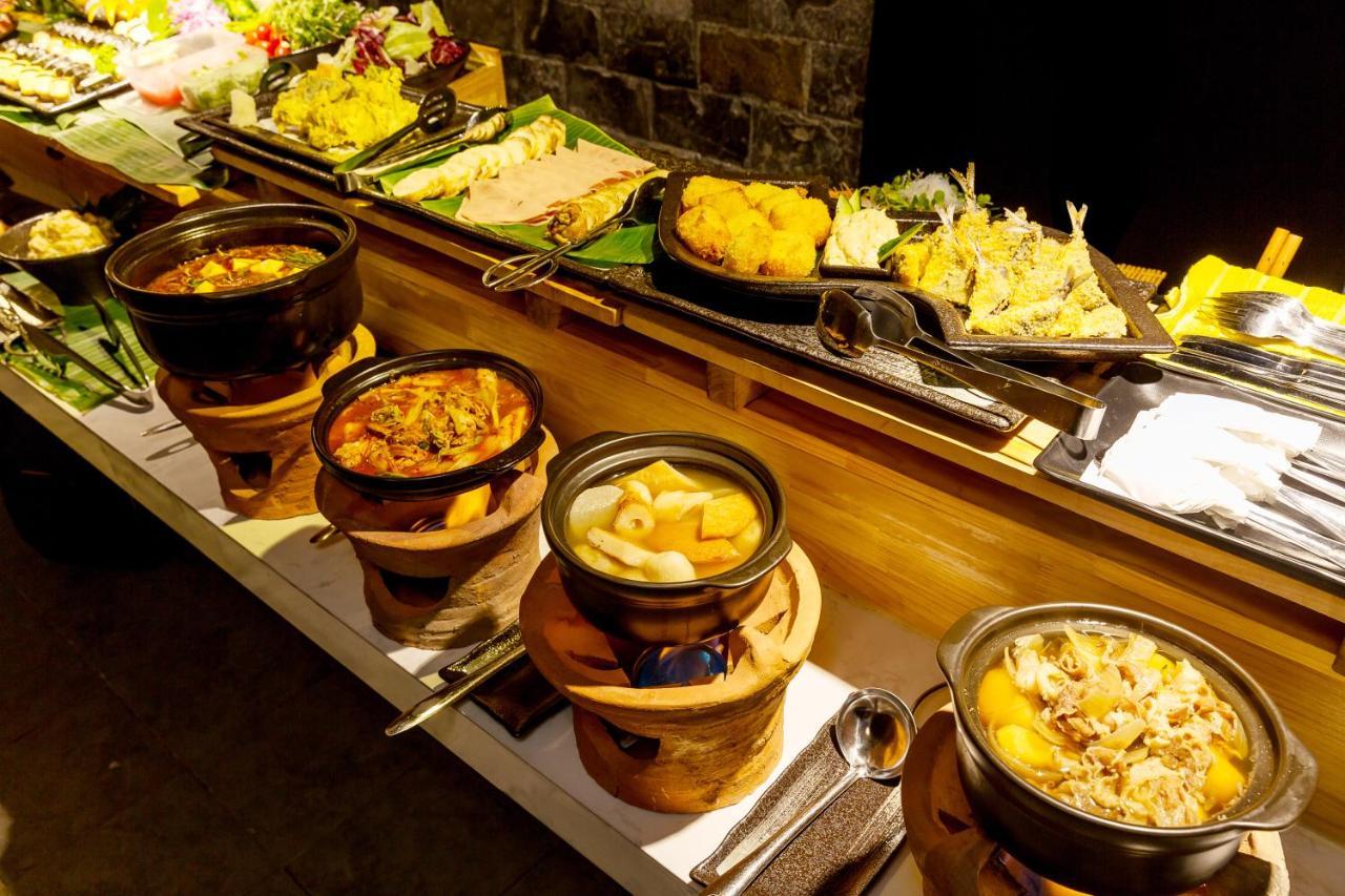 The Blossom Hoi An Ocean Front Hotel & Spa エクステリア 写真